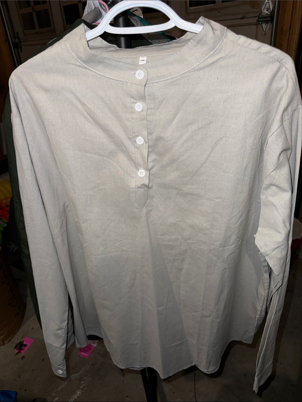Women’s Long-Sleeve Henley Shirt in Light Gray